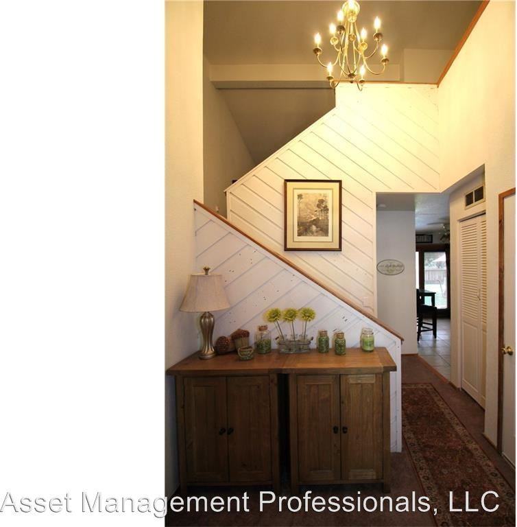 2926 Millice Ave - Photo 3 of 16