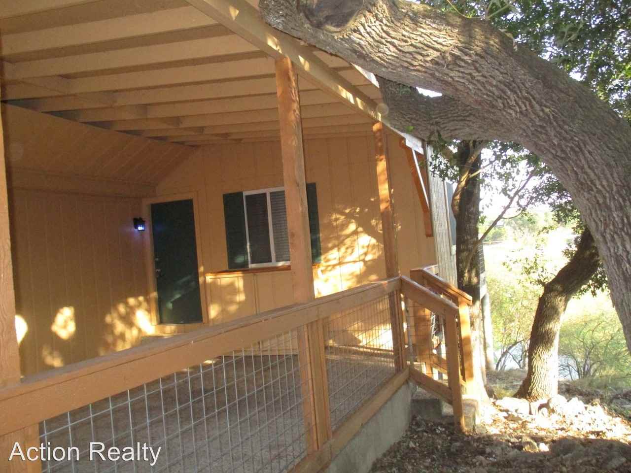 2676 Woodcrest Dr - Photo 3 of 24