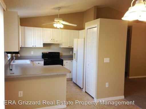 425 Hickory Ave - Photo 2 of 15