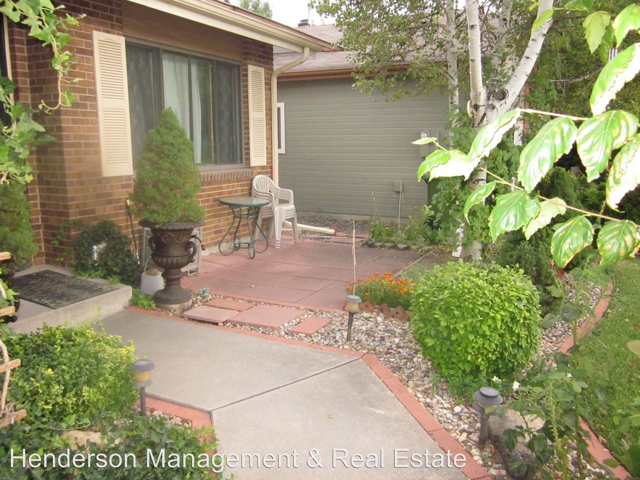 789 Essex Dr - Photo 2 of 11