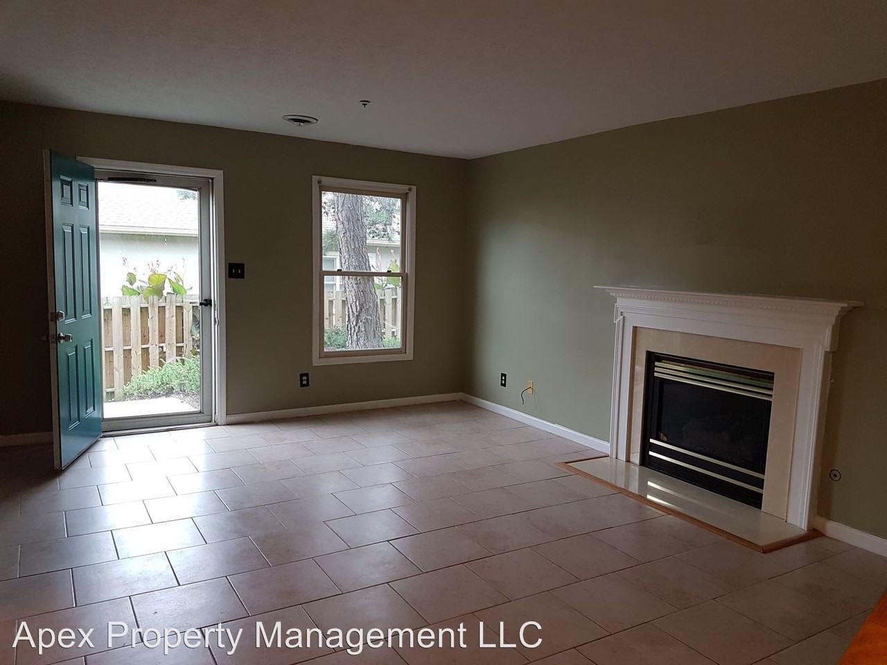 8610 Old Carriage Ct - Photo 3 of 21