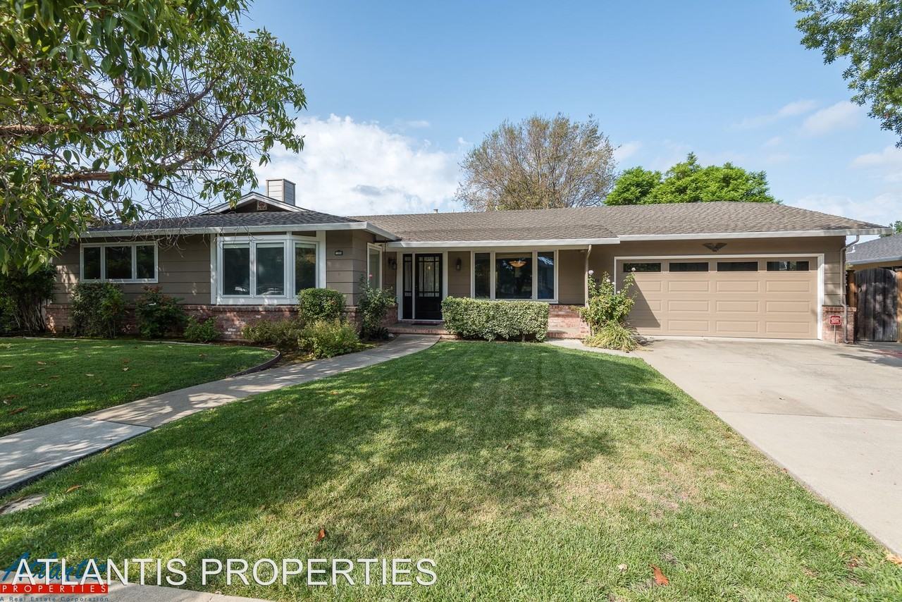 1888 Miramonte Ave - Photo 2 of 17