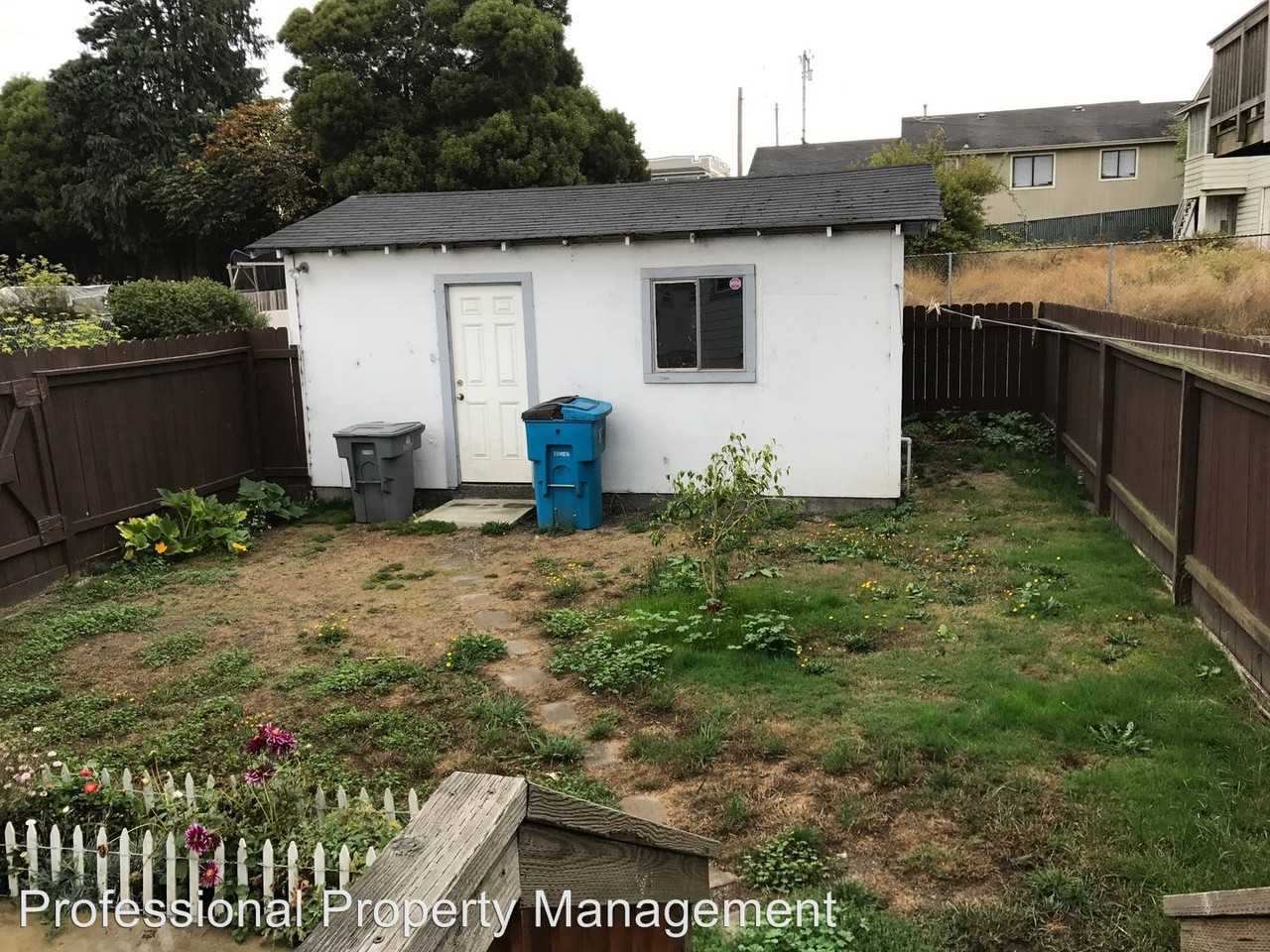 1823 Fairfield St - Photo 3 of 12