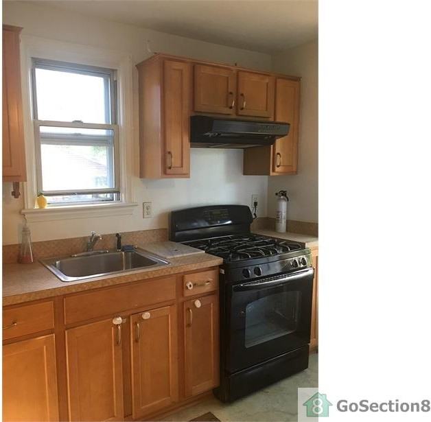5616 Pioneer Dr - Photo 2 of 27