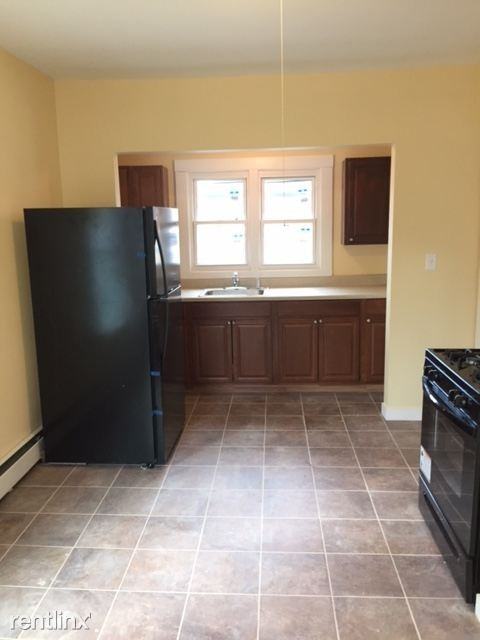 106 Day St Fl 1 - Photo 2 of 8