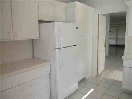 2417 SE 19th Pl - Photo 2 of 8