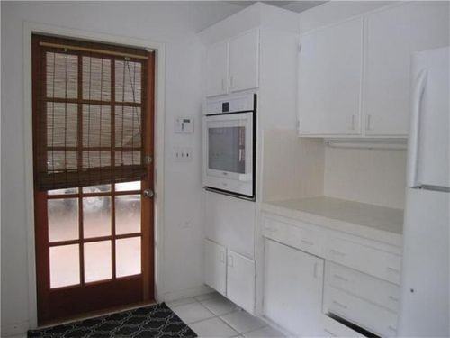 2417 SE 19th Pl - Photo 3 of 8