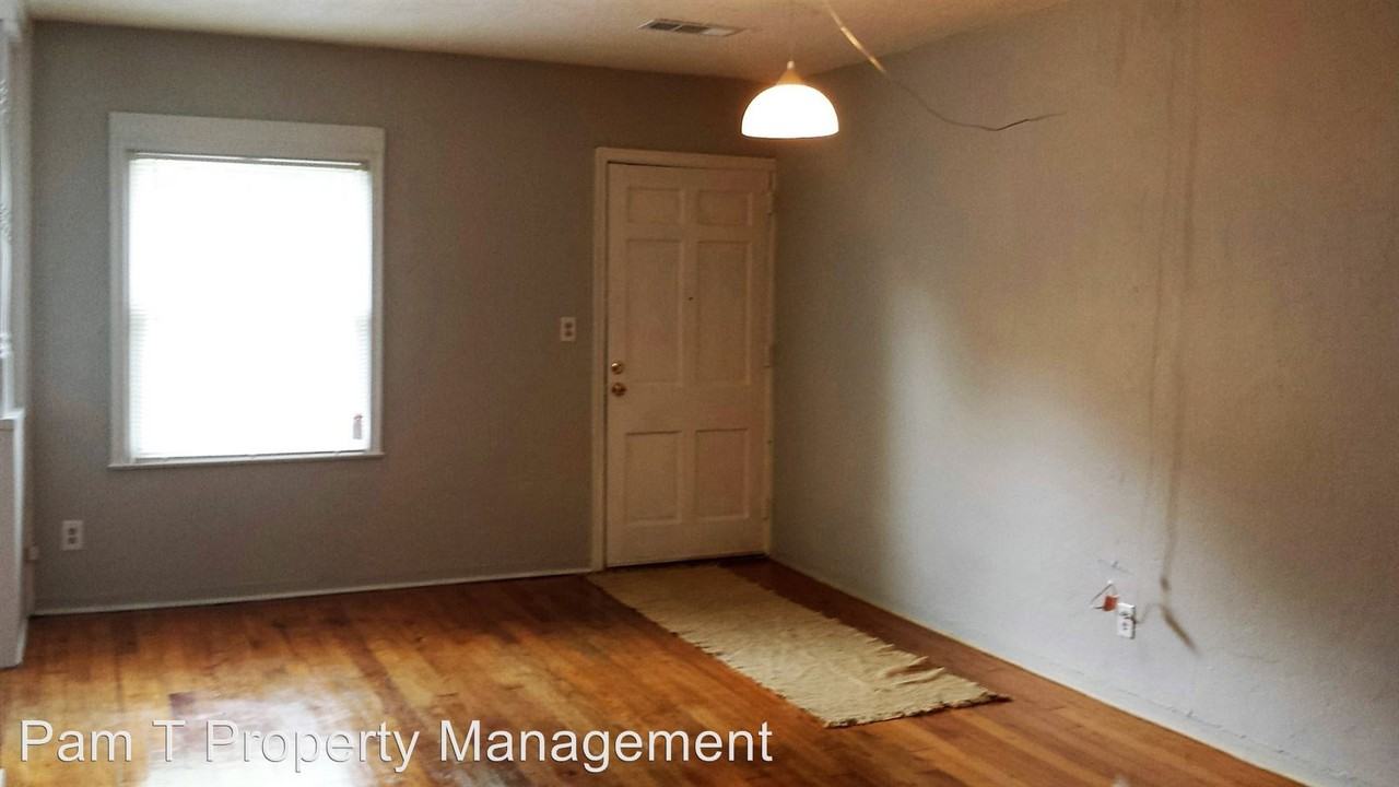 1109 E 55th St - Photo 2 of 9