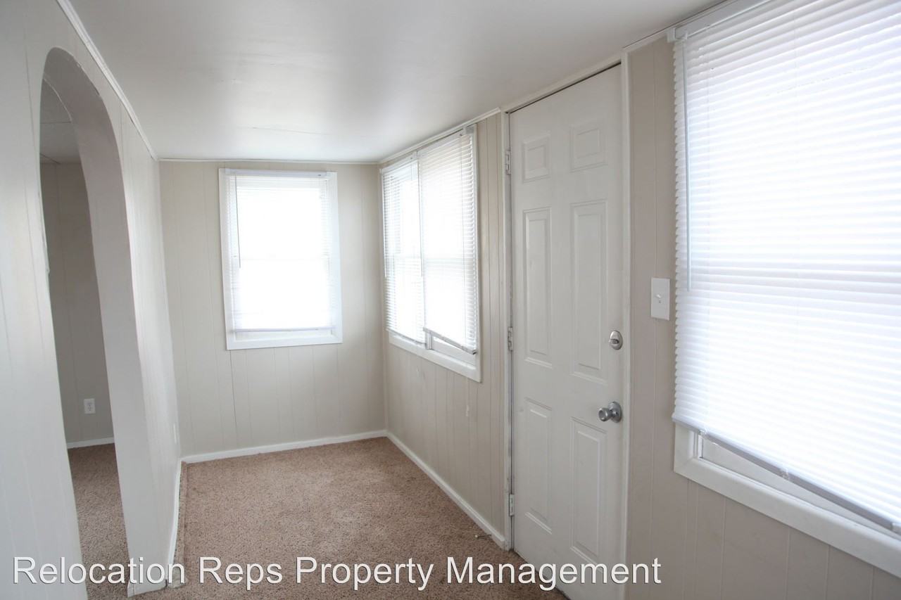 515 2nd Ave W - Photo 2 of 18