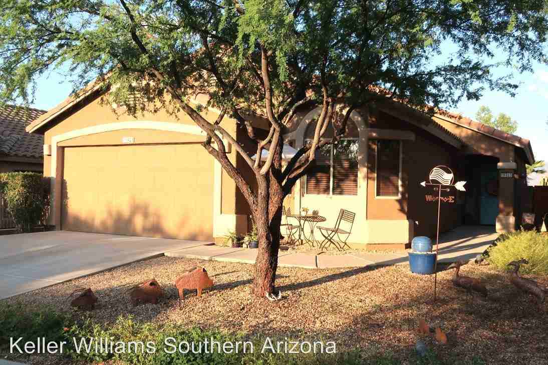 10923 S Lake Gambusi Dr - Photo 2 of 36