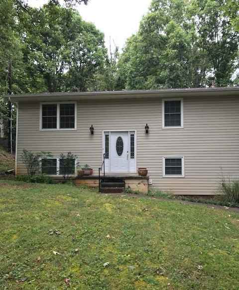 10005 Bluegrass Rd