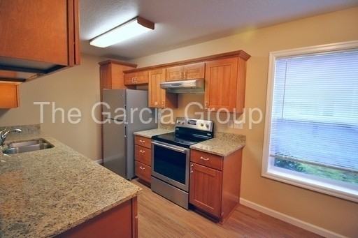 6020 SW Fisher Ave #3