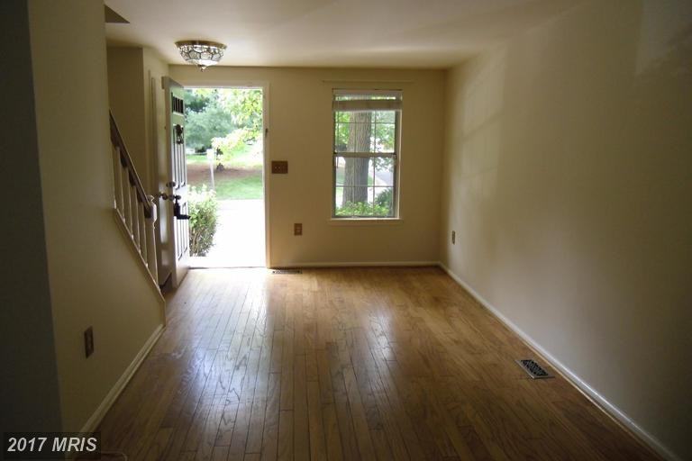 3 Palmer Ct - Photo 3 of 18