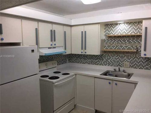 1309 NW 8th Ave #1R