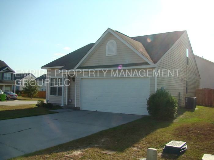 401 Dukes Hill Rd - Photo 3 of 34
