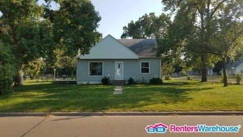 7417 59th Ave N - Photo 2 of 24