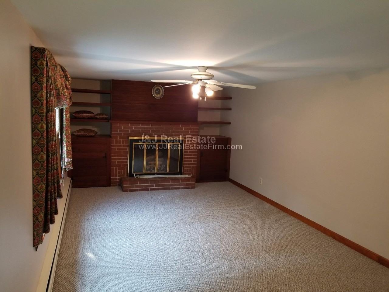 714 Oxford St S - Photo 3 of 8