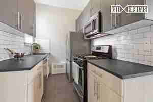 189 Sterling Place #3