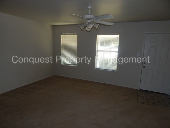 1116 W Woodland Park Dr - Photo 2 of 13