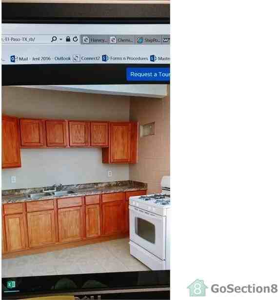 10376 Yellowstone St - Photo 3 of 8