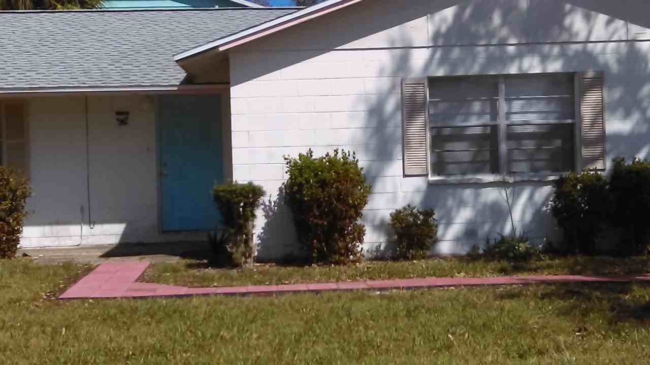 8030 Orange Avenue - Photo 6 of 23