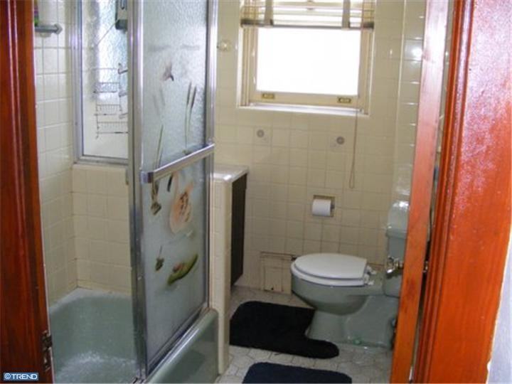 15 S Hellertown Ave - Photo 3 of 6