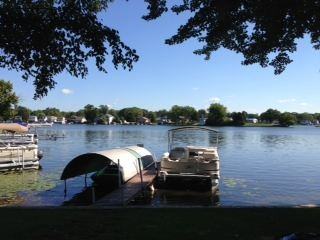 711 S Lakeside Dr - Photo 3 of 29