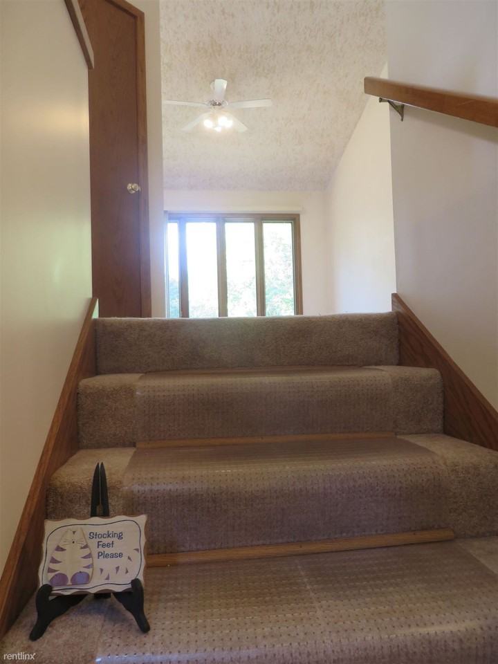 803 Fournie St - Photo 3 of 10