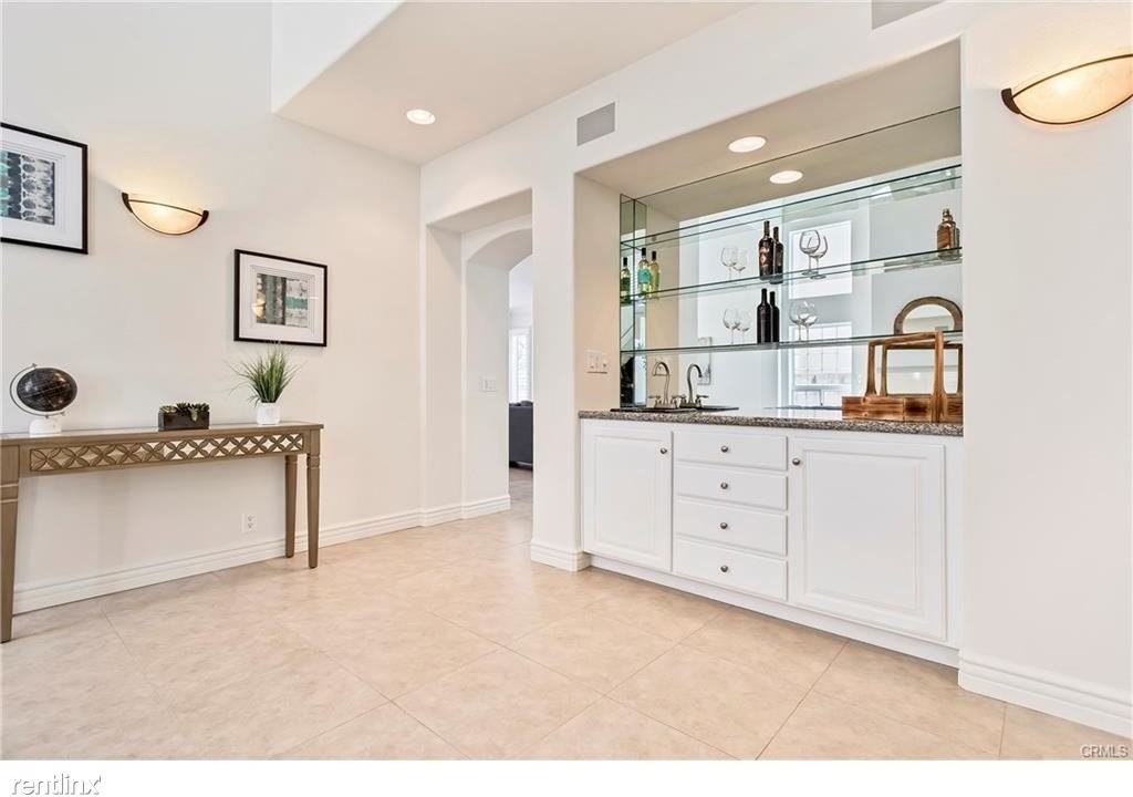 9 Briercliff - Photo 3 of 27