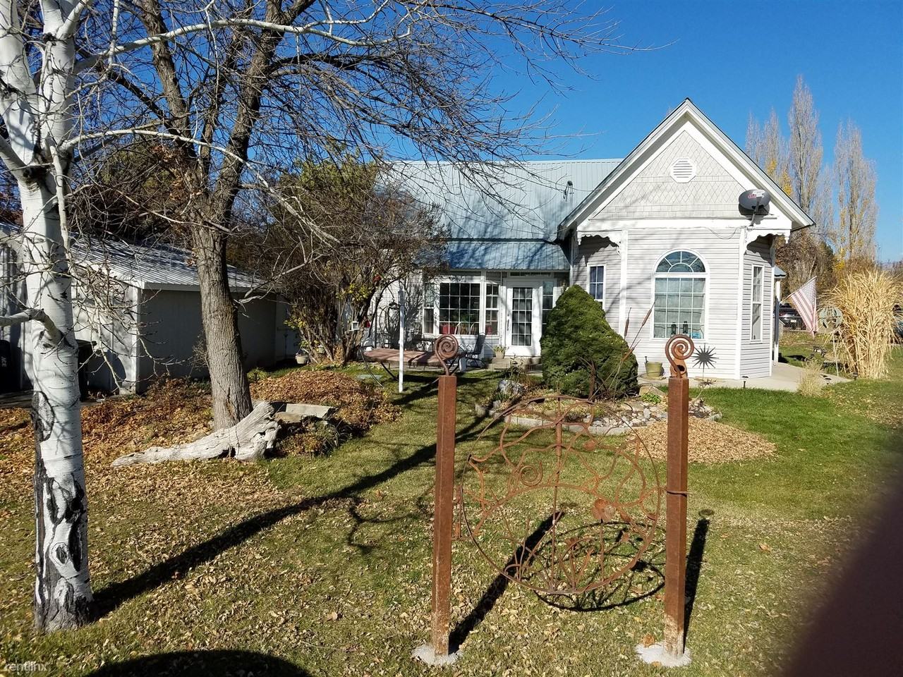 111 W 100 S - Photo 2 of 14