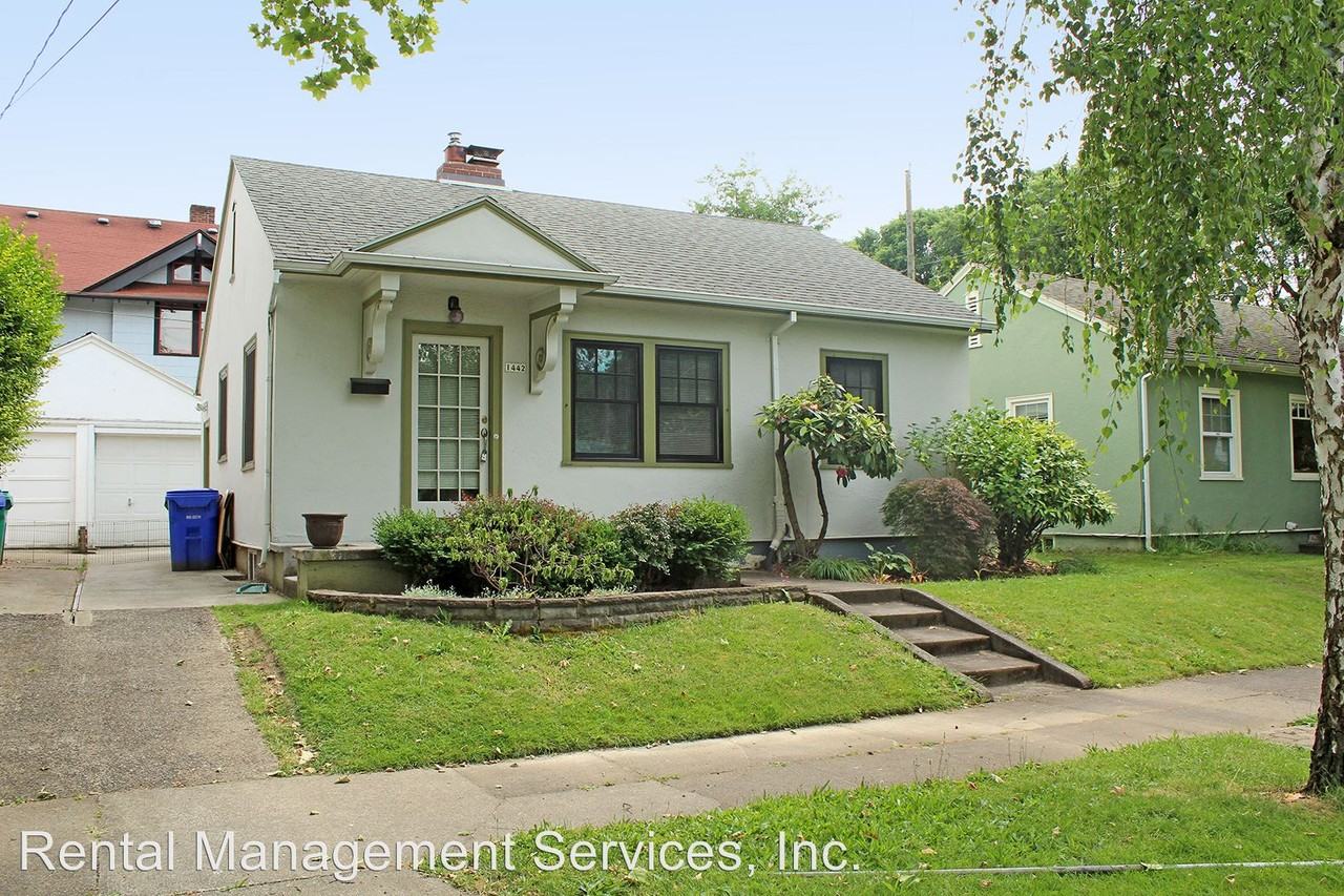 1442 SE Palm St - Photo 2 of 19