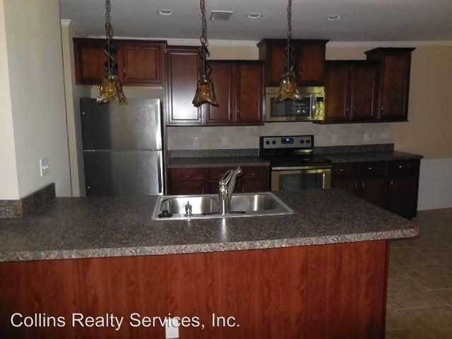 2427 Jose Cir S - Photo 3 of 17