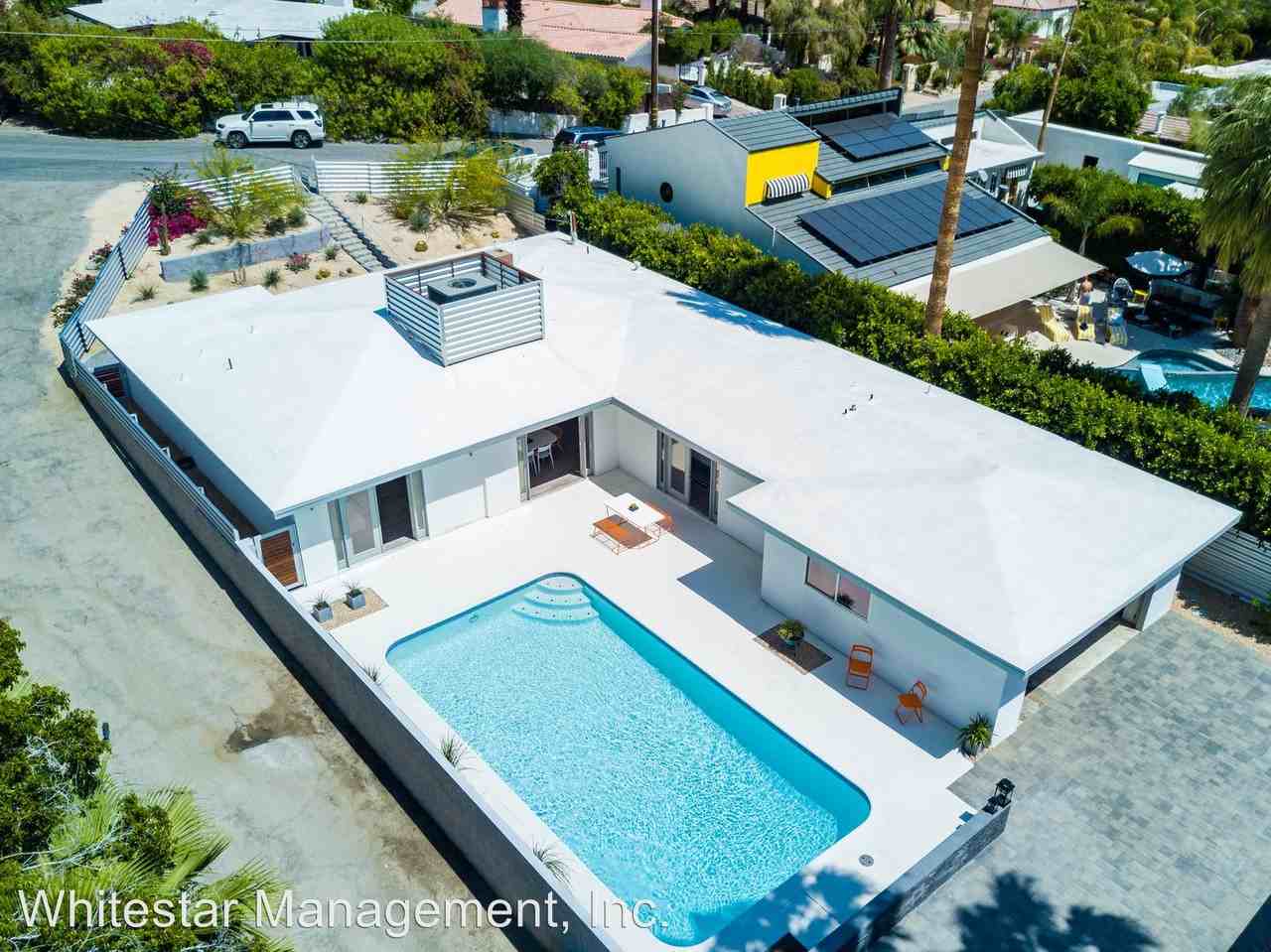 301 W Overlook Rd - Photo 2 of 14