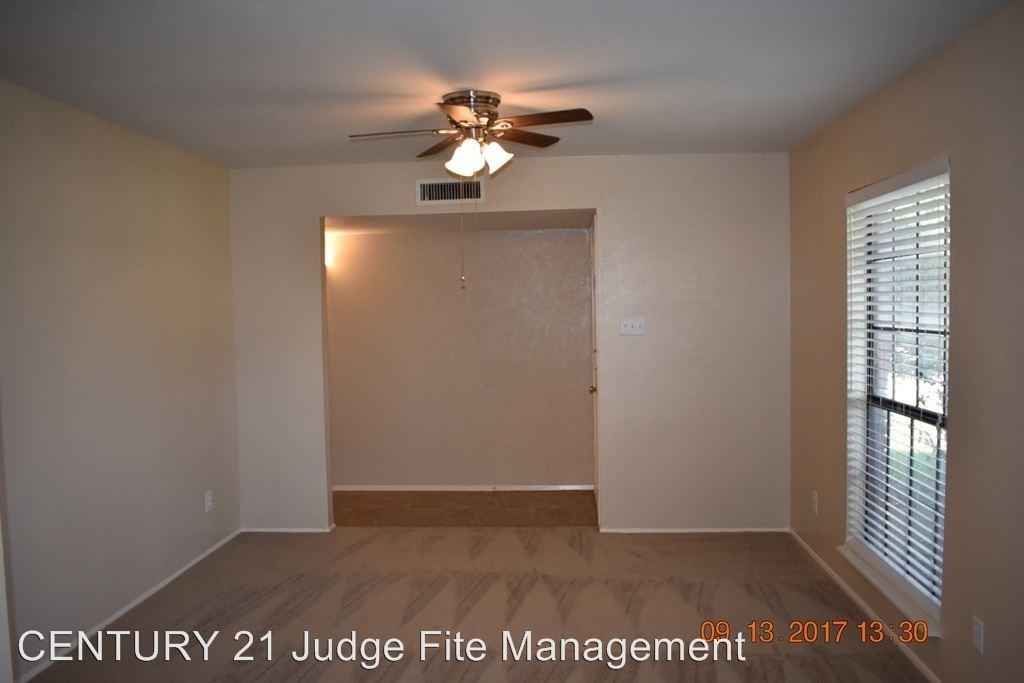 4023 Star Trek Ln - Photo 2 of 8