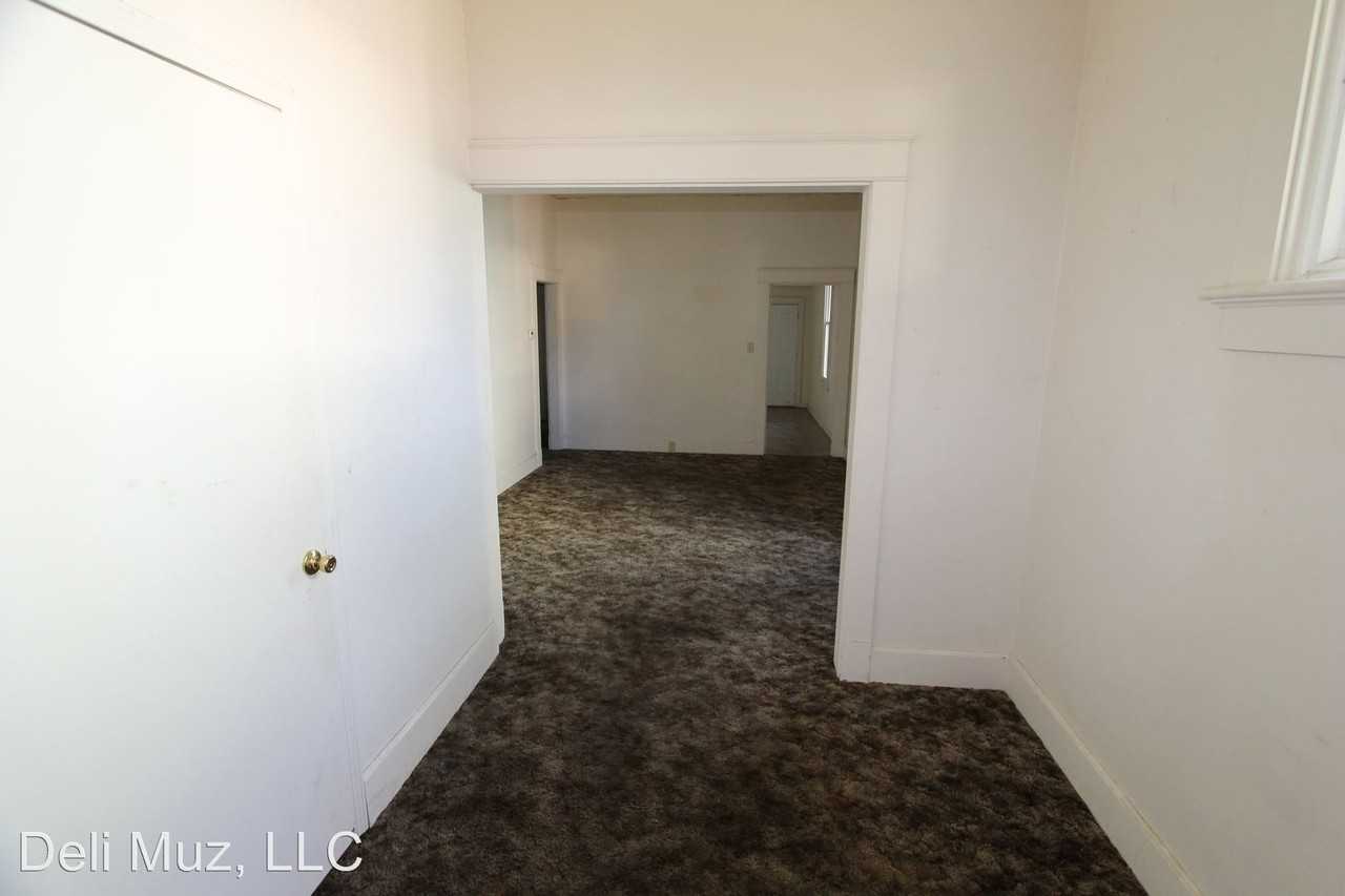 408 Madison Ave - Photo 2 of 15