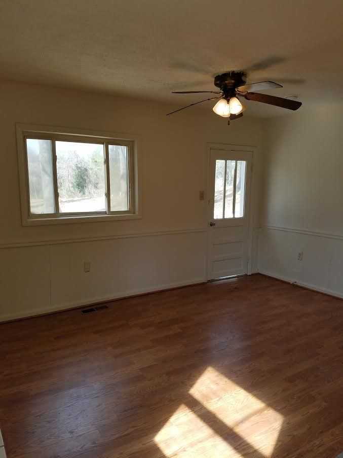 102 Hilda Dr - Photo 3 of 14