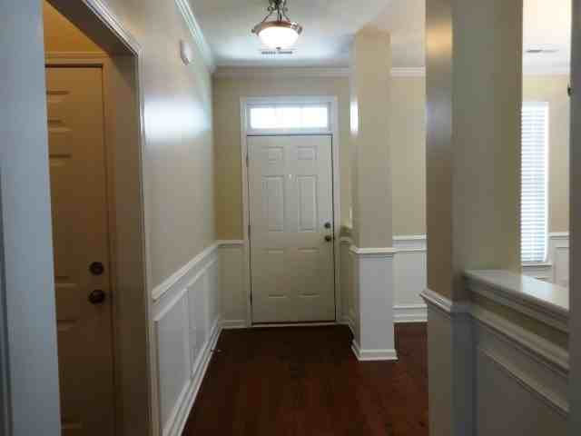 291 Oglethorpe Cir - Photo 2 of 22