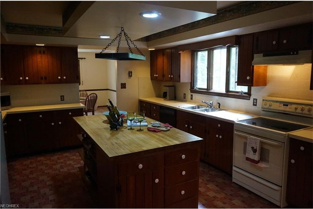 4284 N Forest Ridge Dr - Photo 3 of 22