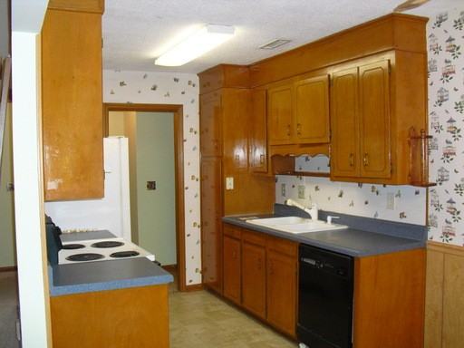 1022 Arborwood Dr #128 - Photo 2 of 6