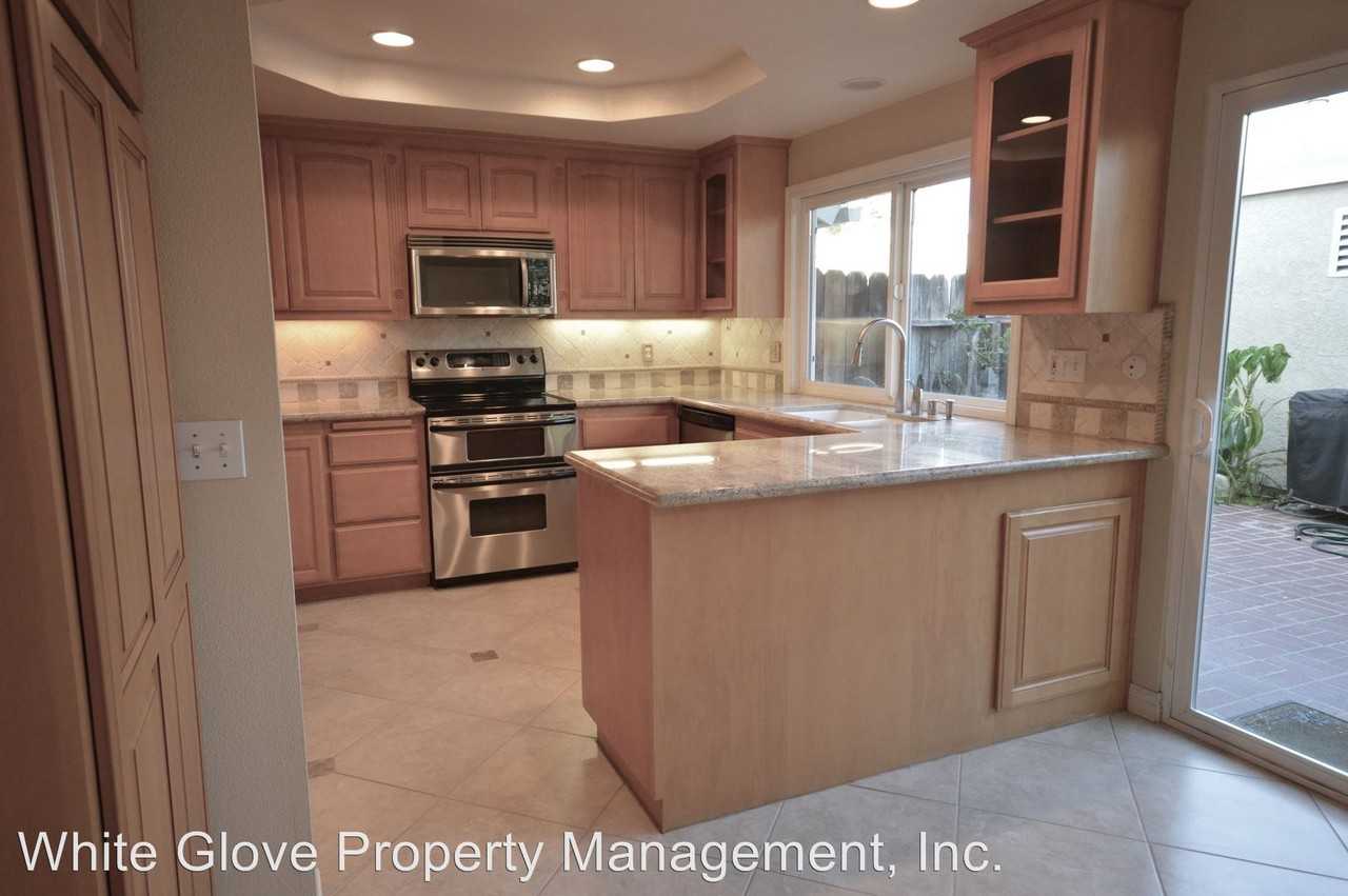 5845 Vía Romero - Photo 3 of 21