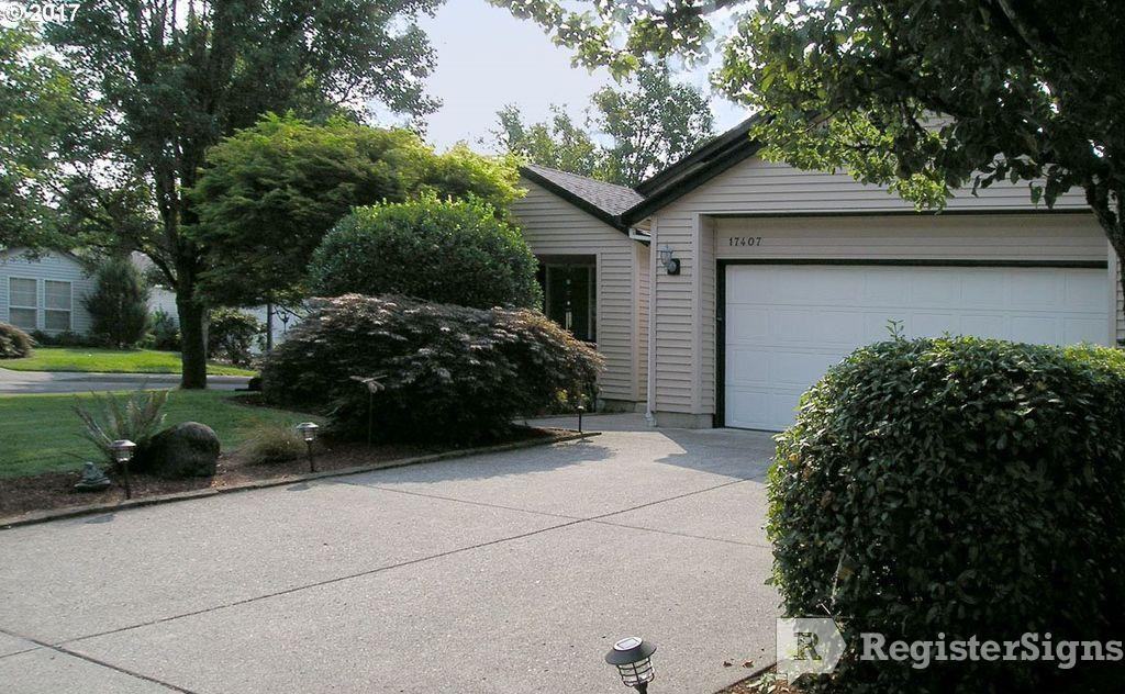 17407 SE 27th St - Photo 2 of 5