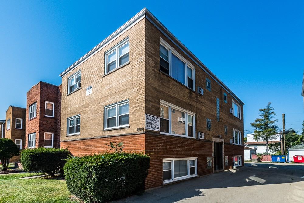 812 S 19th Ave - Photo 3 of 7