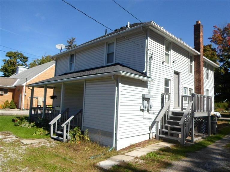 131 Hack St - Photo 3 of 18