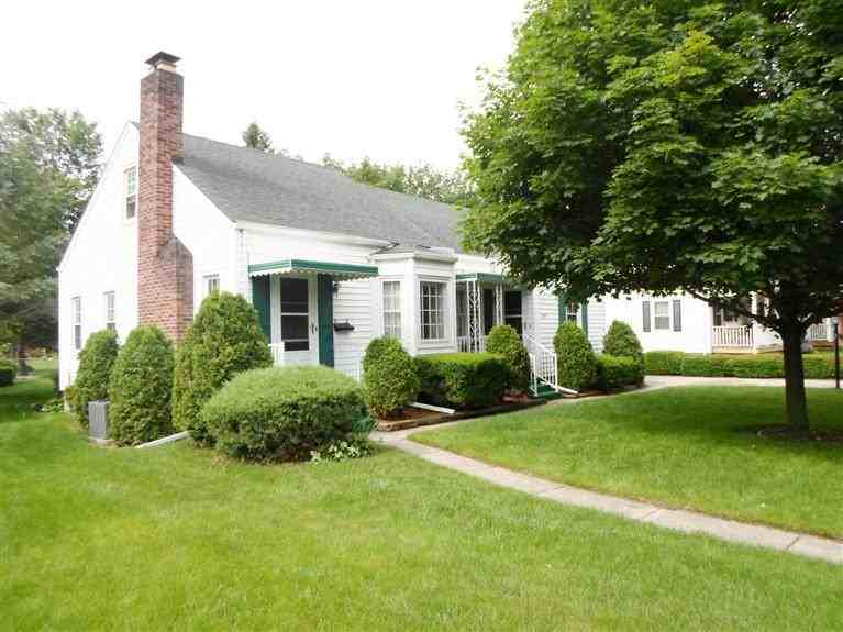 224 E Michigan Ave - Photo 2 of 40