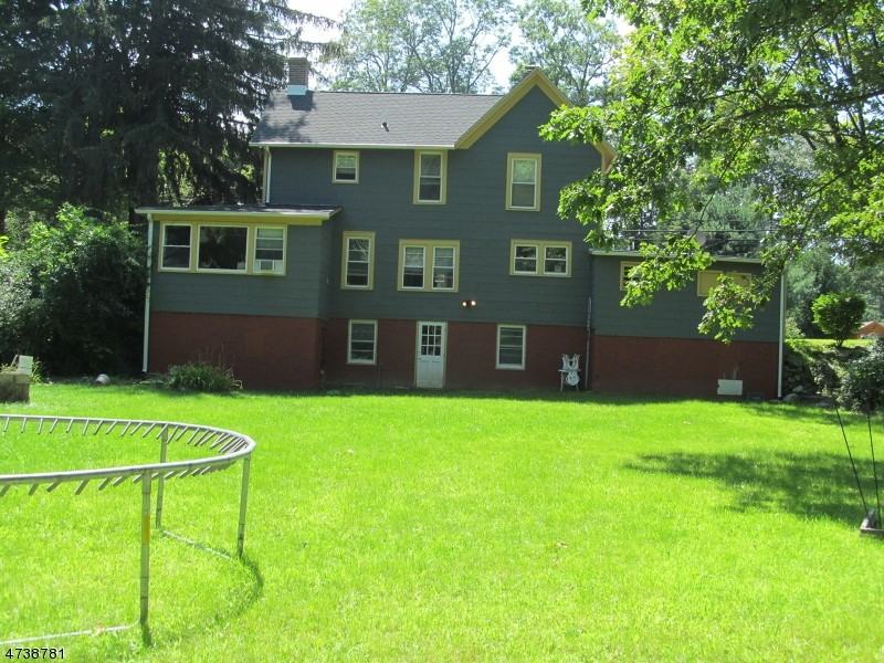 210 Howard Blvd - Photo 2 of 24