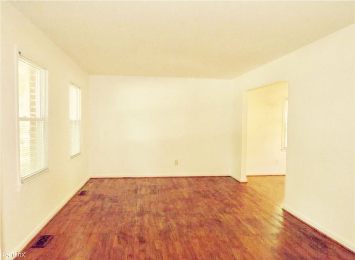 705 Keppel Dr - Photo 2 of 10