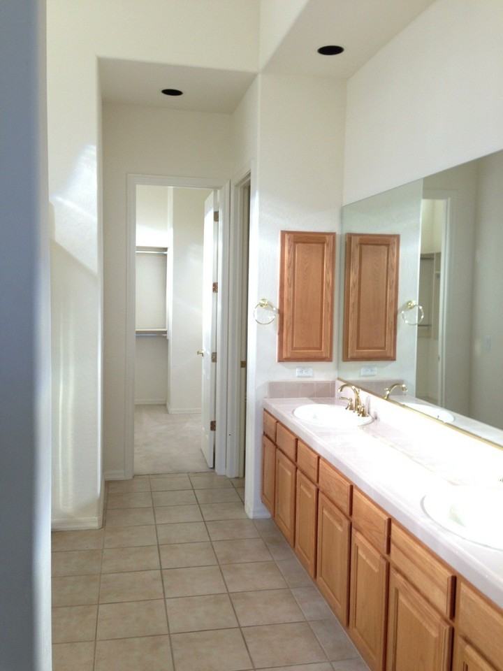 15649 E Cactus Dr - Photo 3 of 9