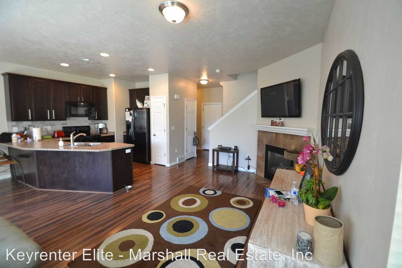 2277 S 1925 W - Photo 3 of 33