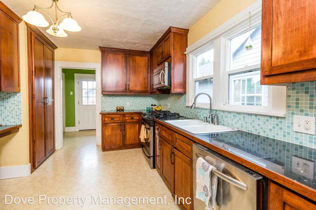 2016 Simpson Ave - Photo 2 of 19