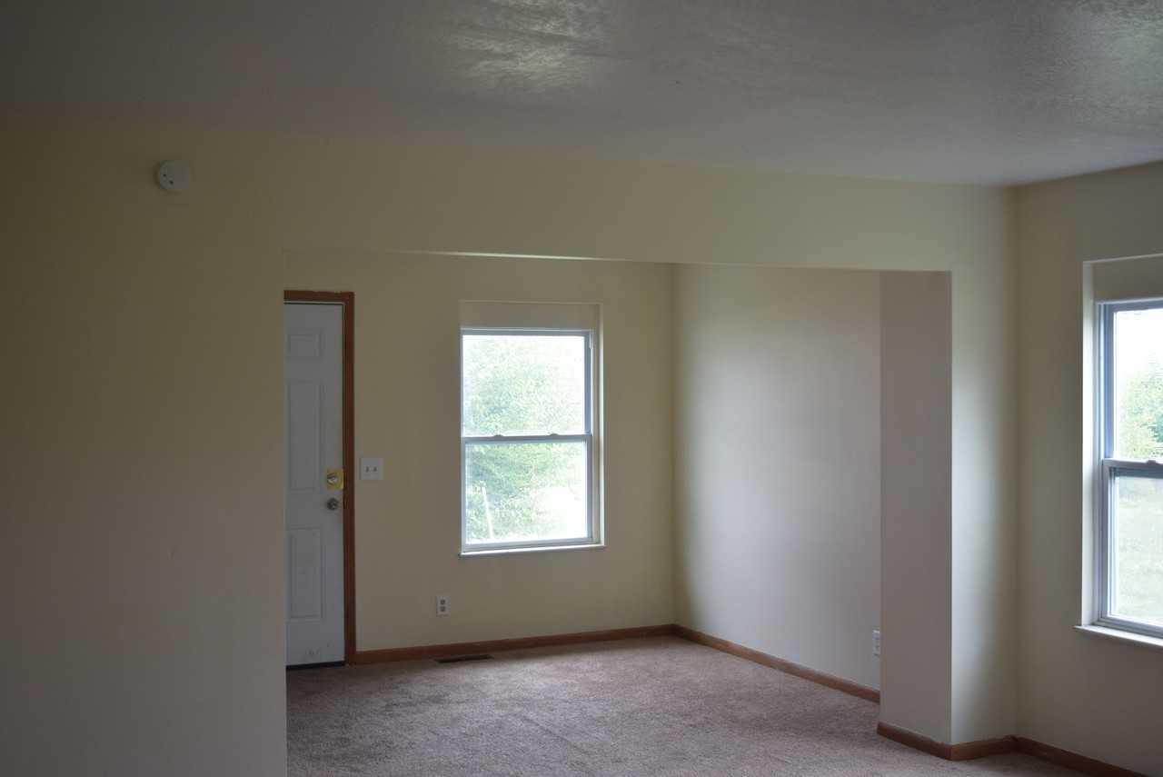 121 E Bancroft St - Photo 2 of 6